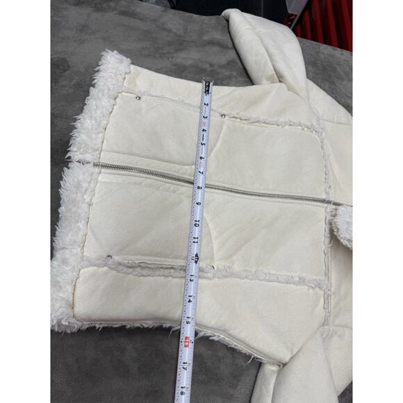 Bebe Y2K Faux Suede Jacket w/ Faux Fox Fur Trim White Cream Size Small - Picture 11 of 14